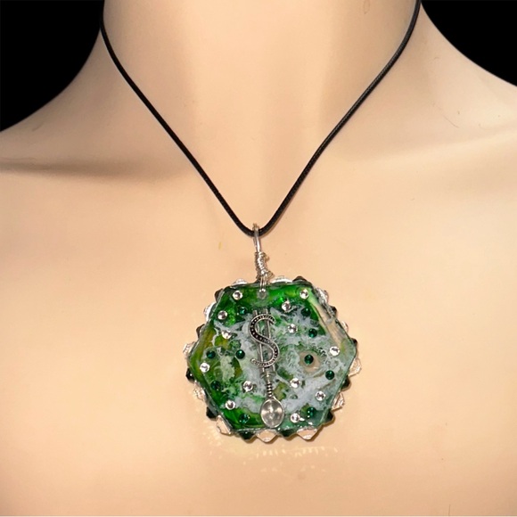 Green & White Silver  Spoon  Dollar Sign Charm Pendant Necklace - Picture 3 of 8